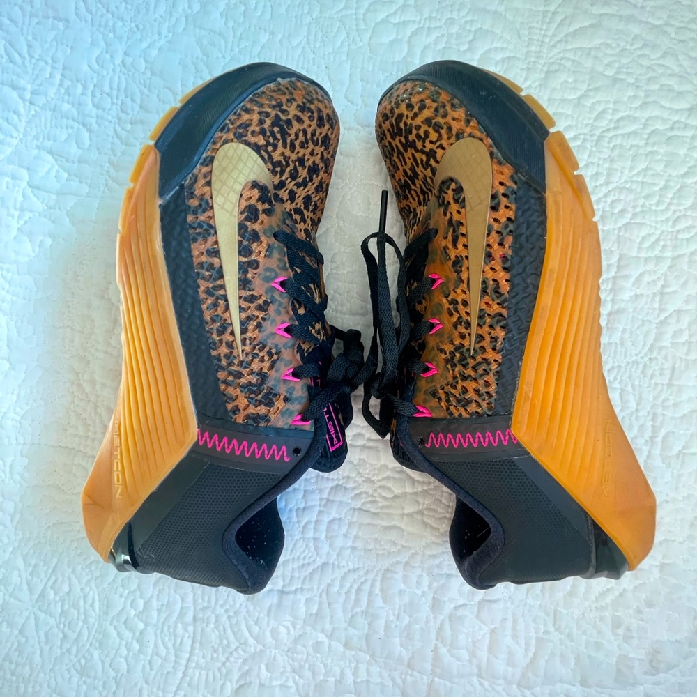Women’s Nike Metcon 6 (leopard print) size 8